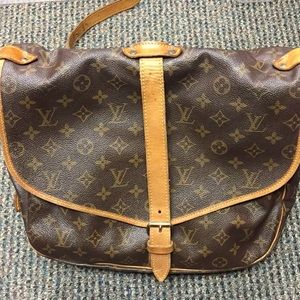 AUTHENTIC Louis Vuitton Saumur 35 monogram bag